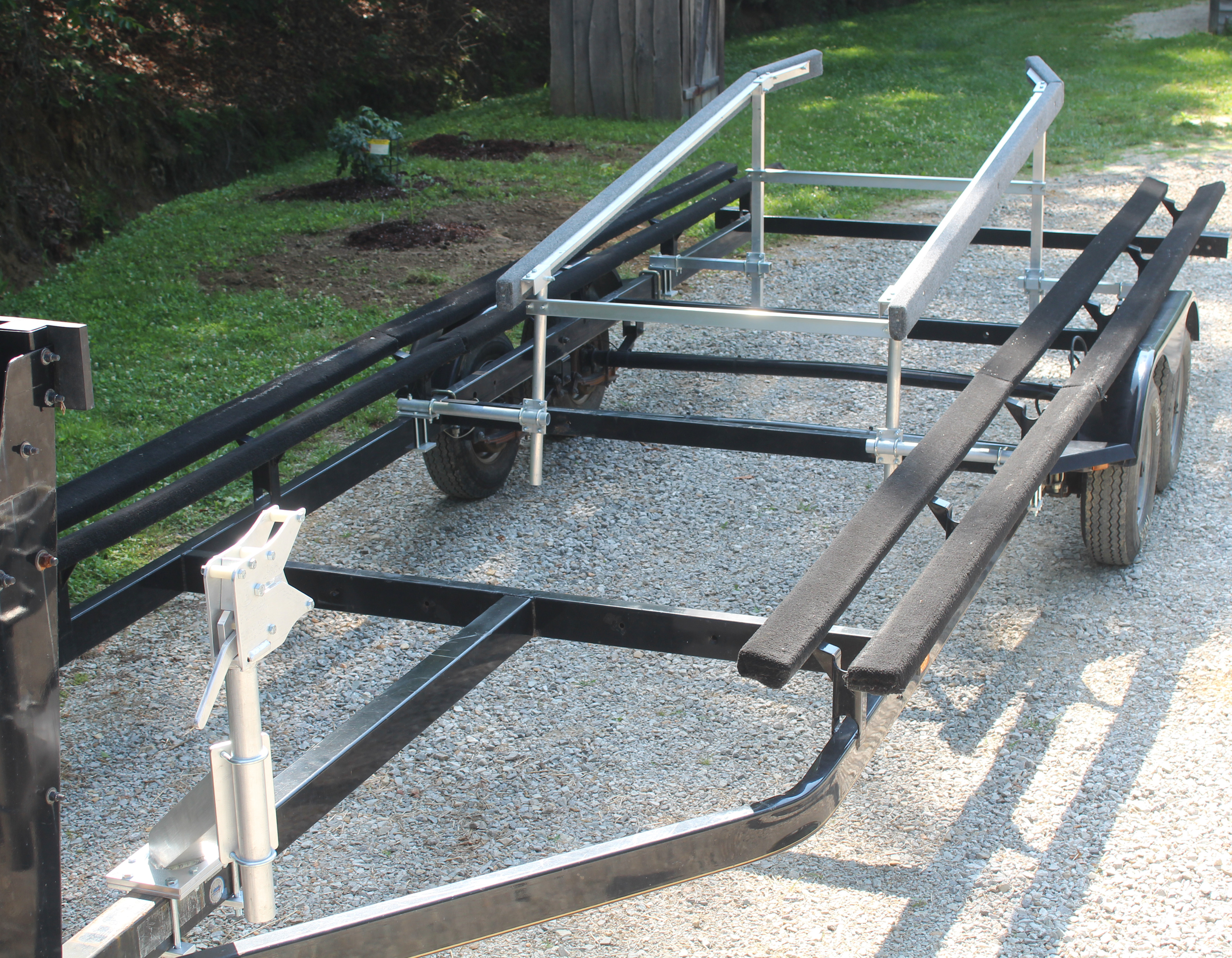 Loading A Wood Runabout Onto Bunk Trailer Brokersgross Loading A Wood Runabout Onto Bunk Trailer Brokersgross